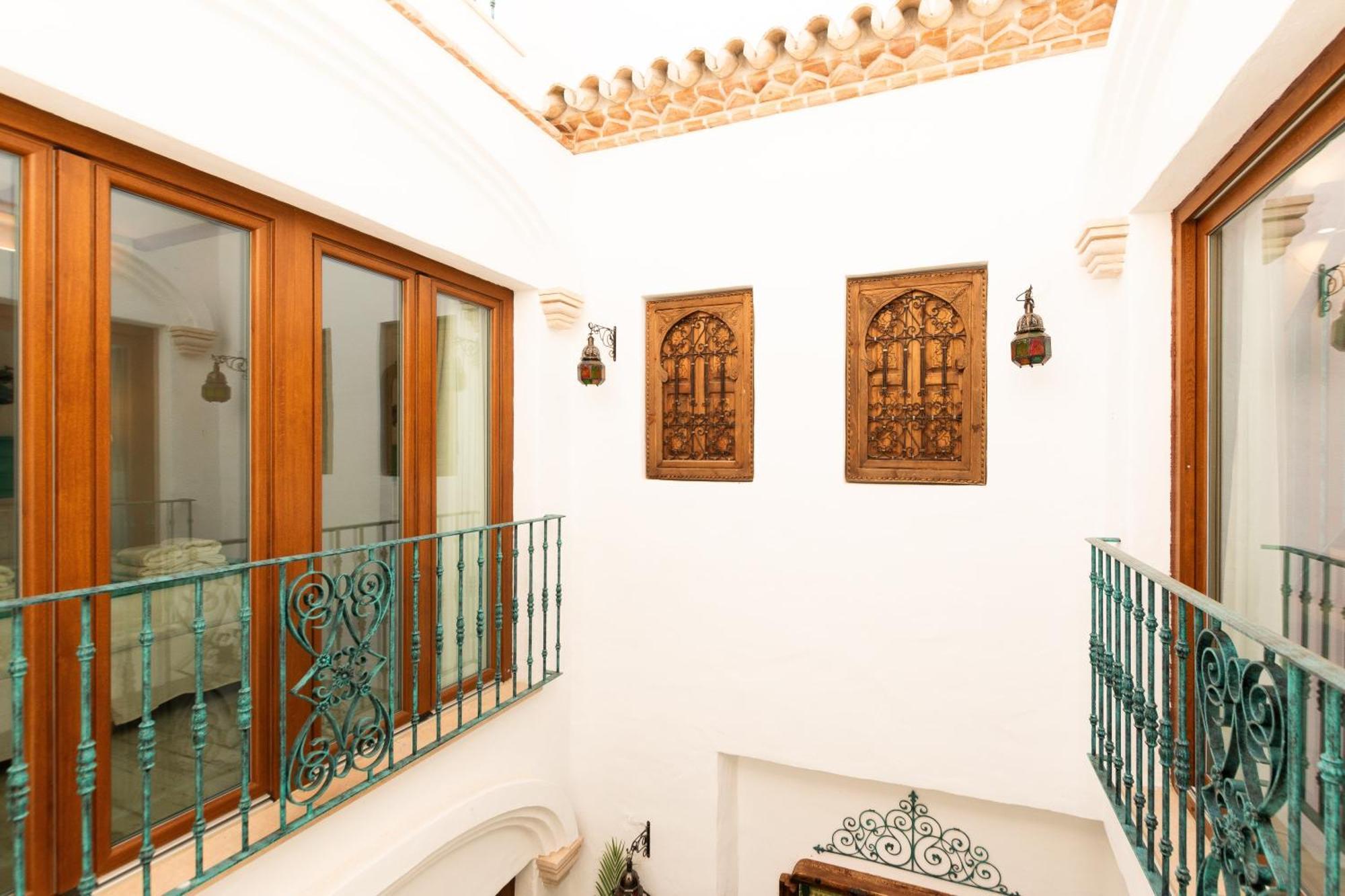 Casa Esmeralda - Luxury Boutique Apartments Old Town Estepona Dış mekan fotoğraf