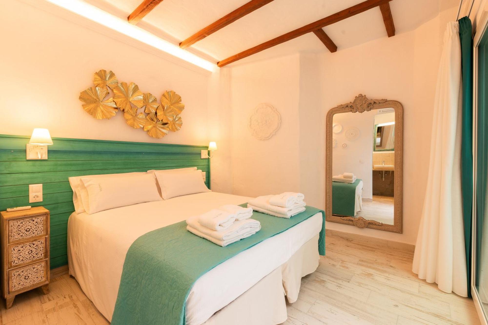 Casa Esmeralda - Luxury Boutique Apartments Old Town Estepona Dış mekan fotoğraf
