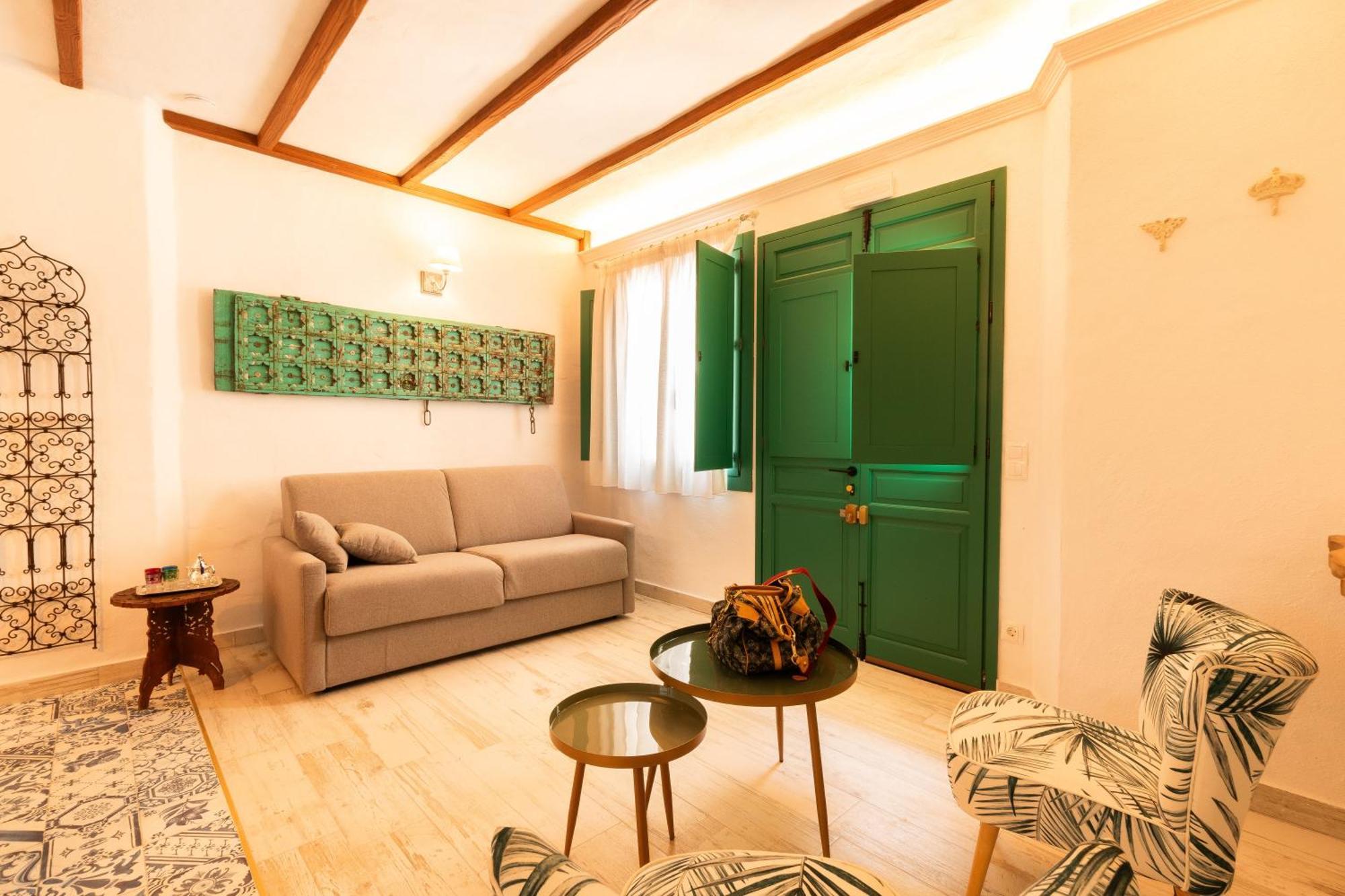 Casa Esmeralda - Luxury Boutique Apartments Old Town Estepona Dış mekan fotoğraf