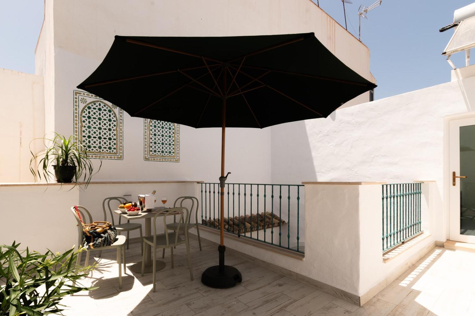 Casa Esmeralda - Luxury Boutique Apartments Old Town Estepona Dış mekan fotoğraf
