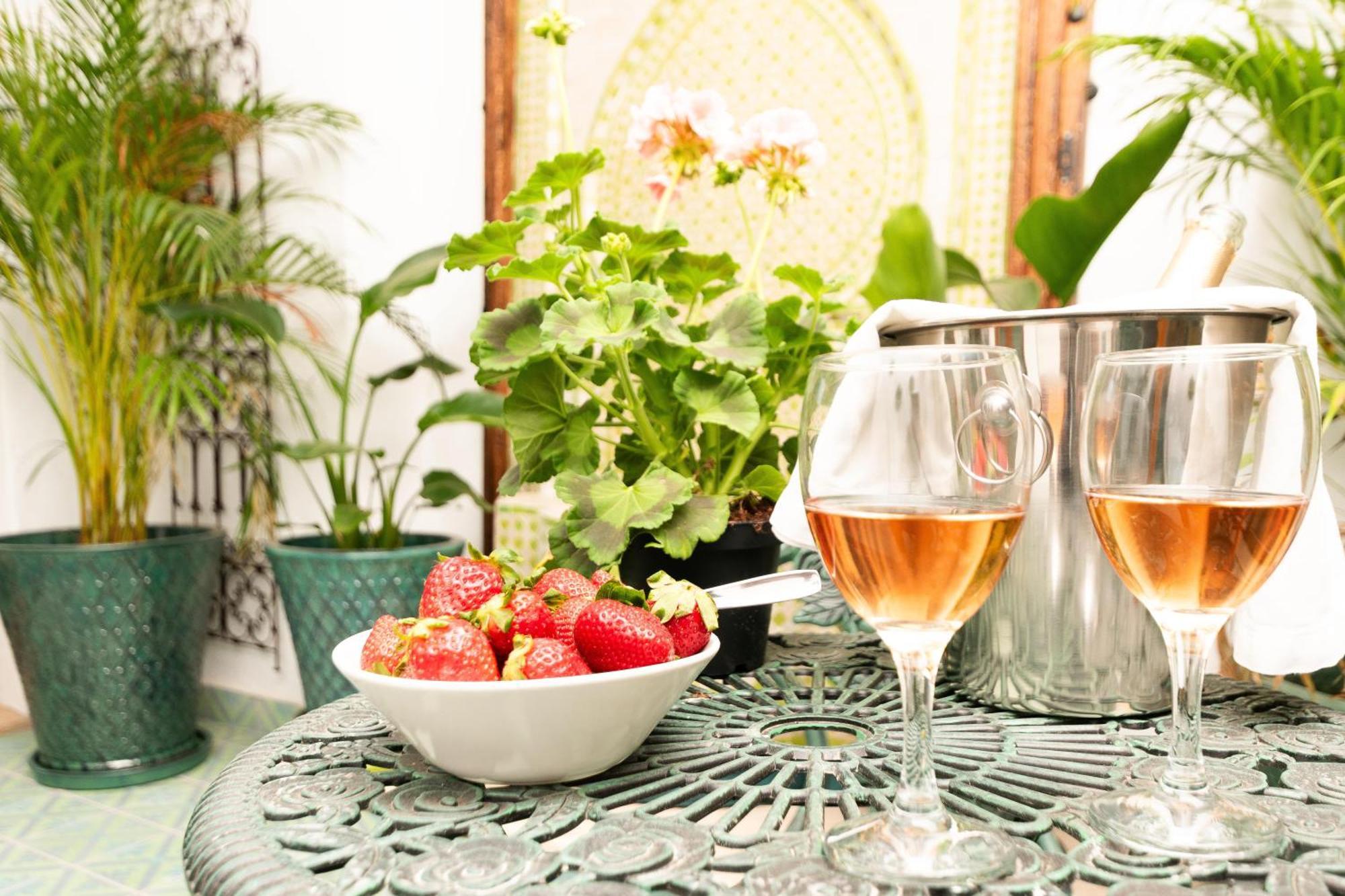 Casa Esmeralda - Luxury Boutique Apartments Old Town Estepona Dış mekan fotoğraf