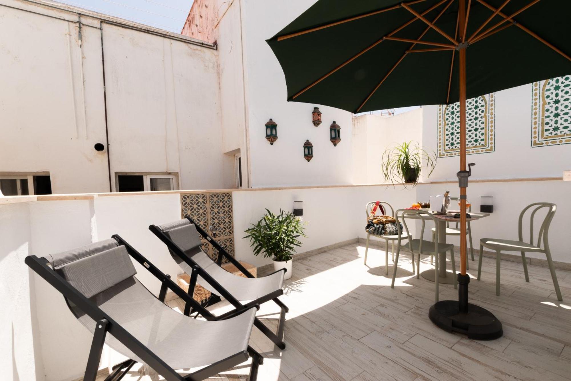 Casa Esmeralda - Luxury Boutique Apartments Old Town Estepona Dış mekan fotoğraf