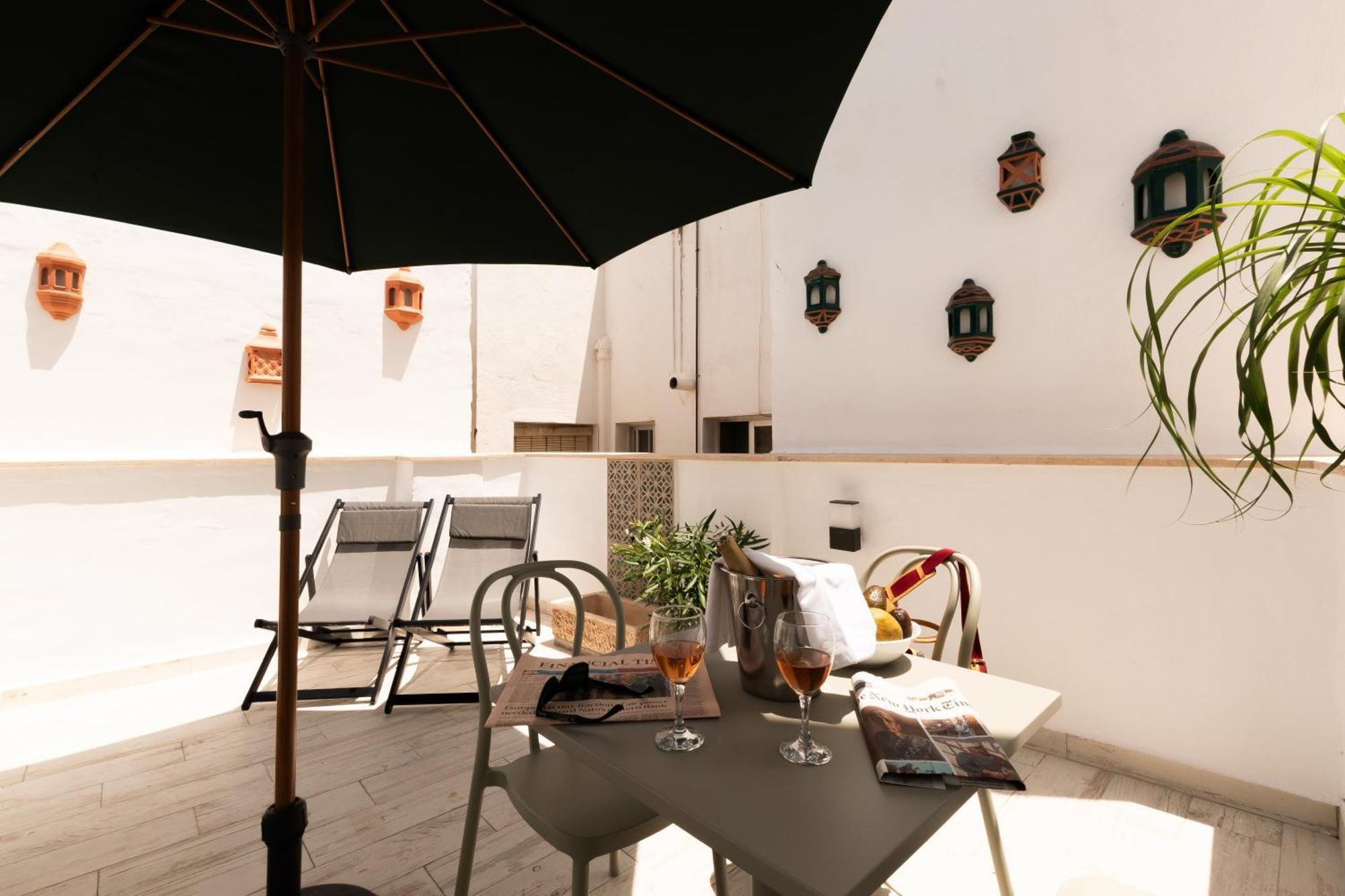 Casa Esmeralda - Luxury Boutique Apartments Old Town Estepona Dış mekan fotoğraf