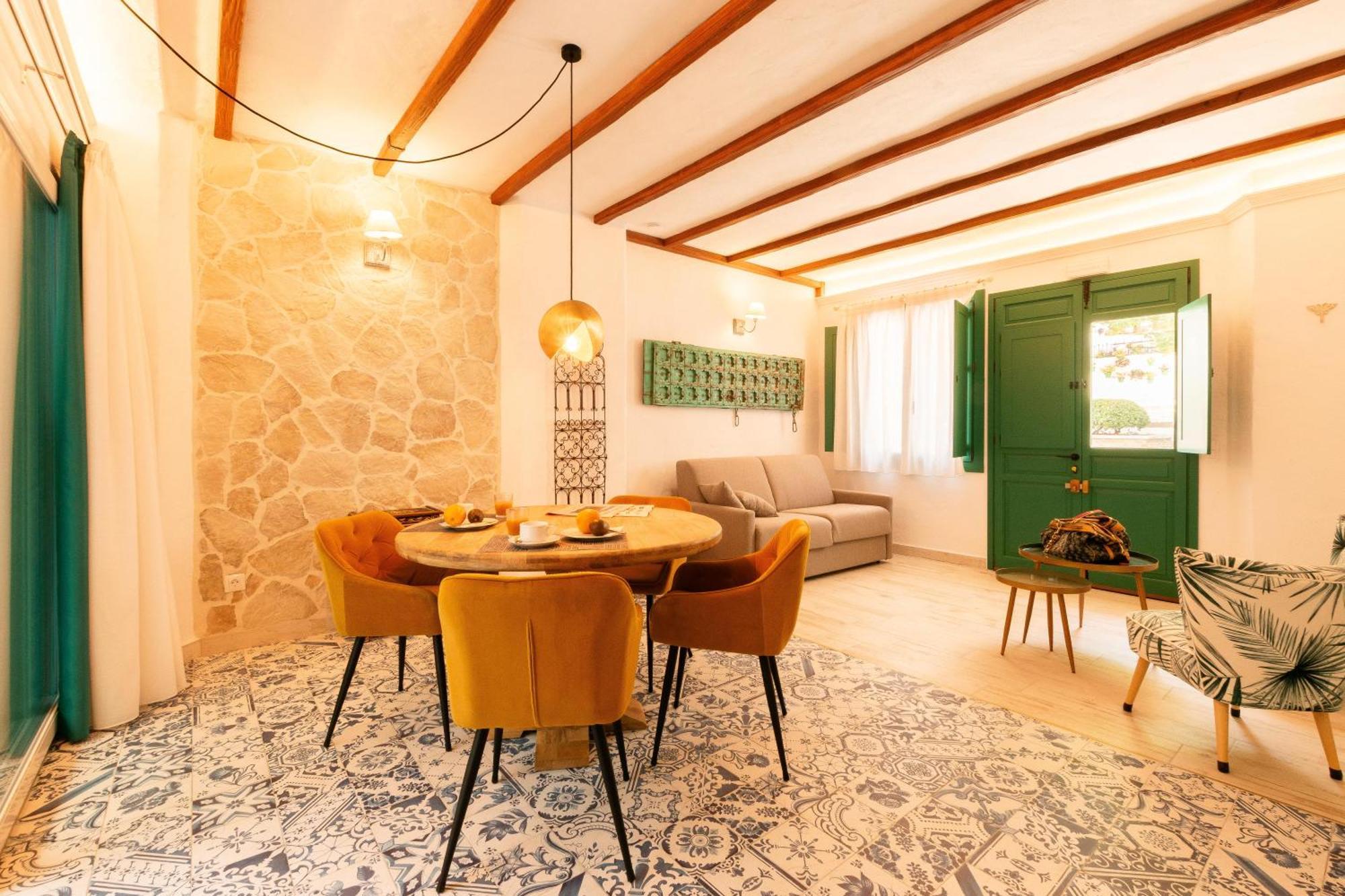 Casa Esmeralda - Luxury Boutique Apartments Old Town Estepona Dış mekan fotoğraf