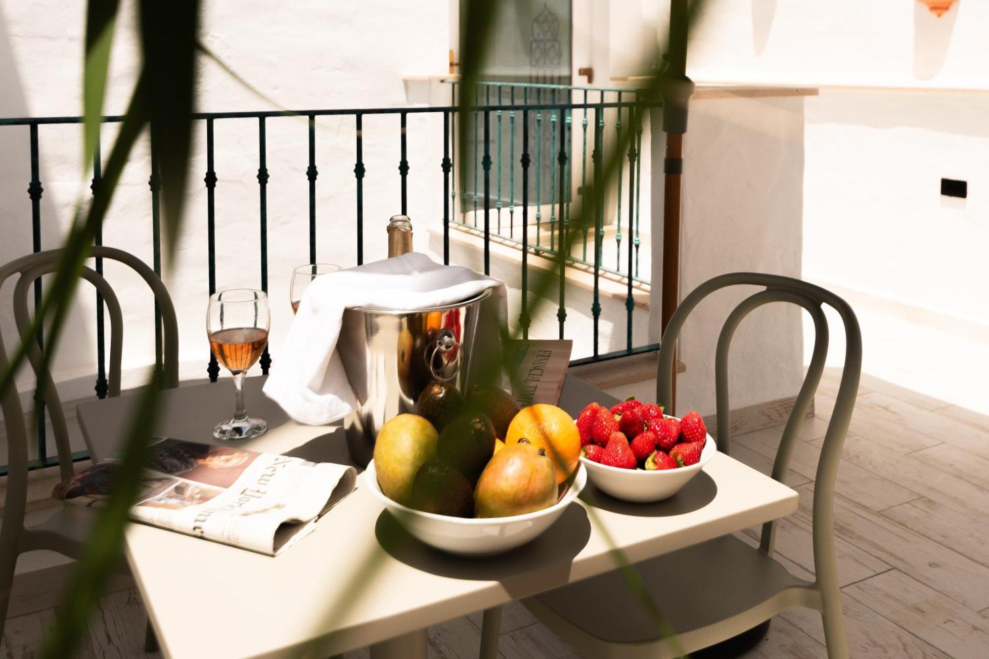 Casa Esmeralda - Luxury Boutique Apartments Old Town Estepona Dış mekan fotoğraf