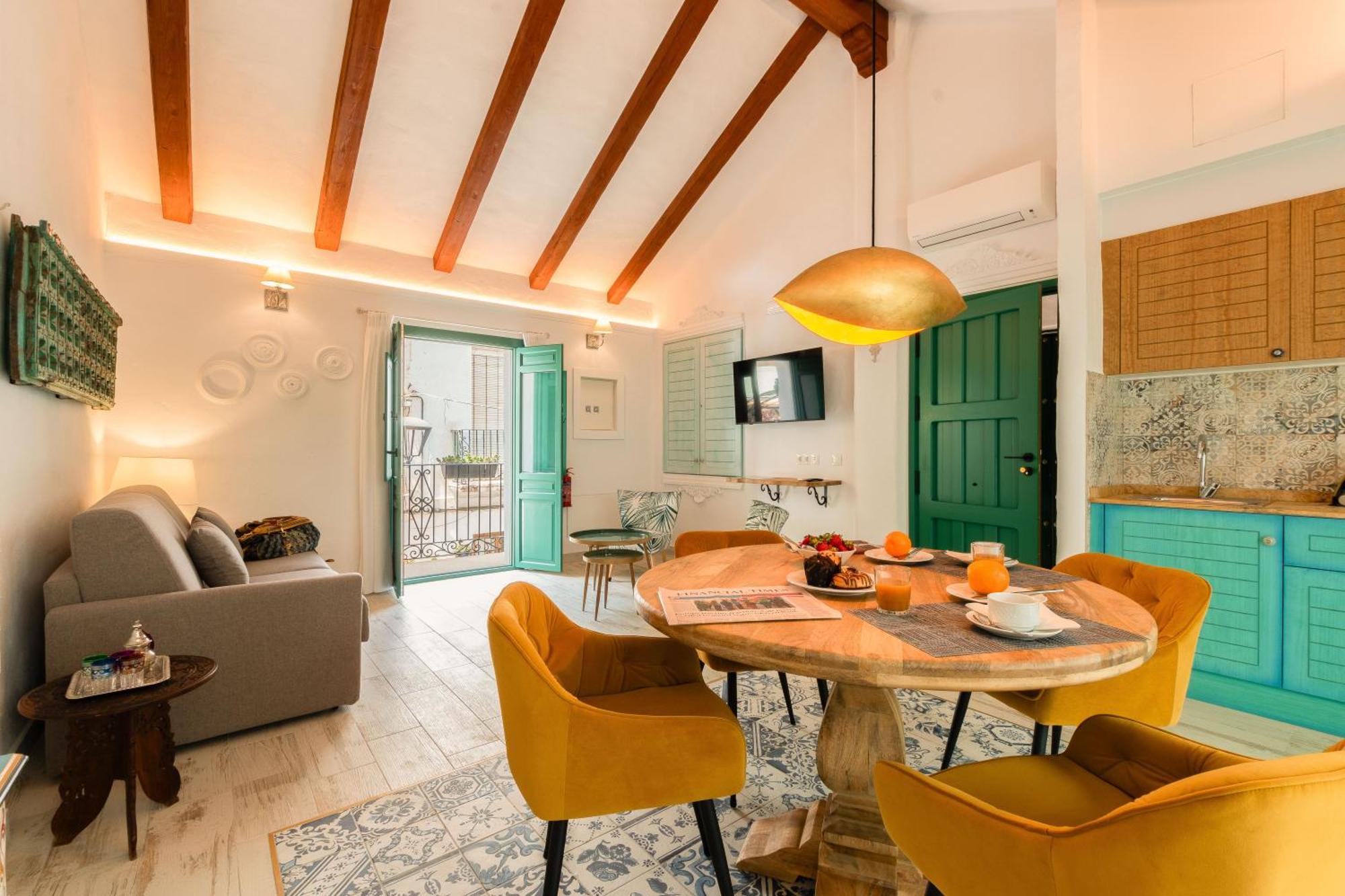 Casa Esmeralda - Luxury Boutique Apartments Old Town Estepona Dış mekan fotoğraf