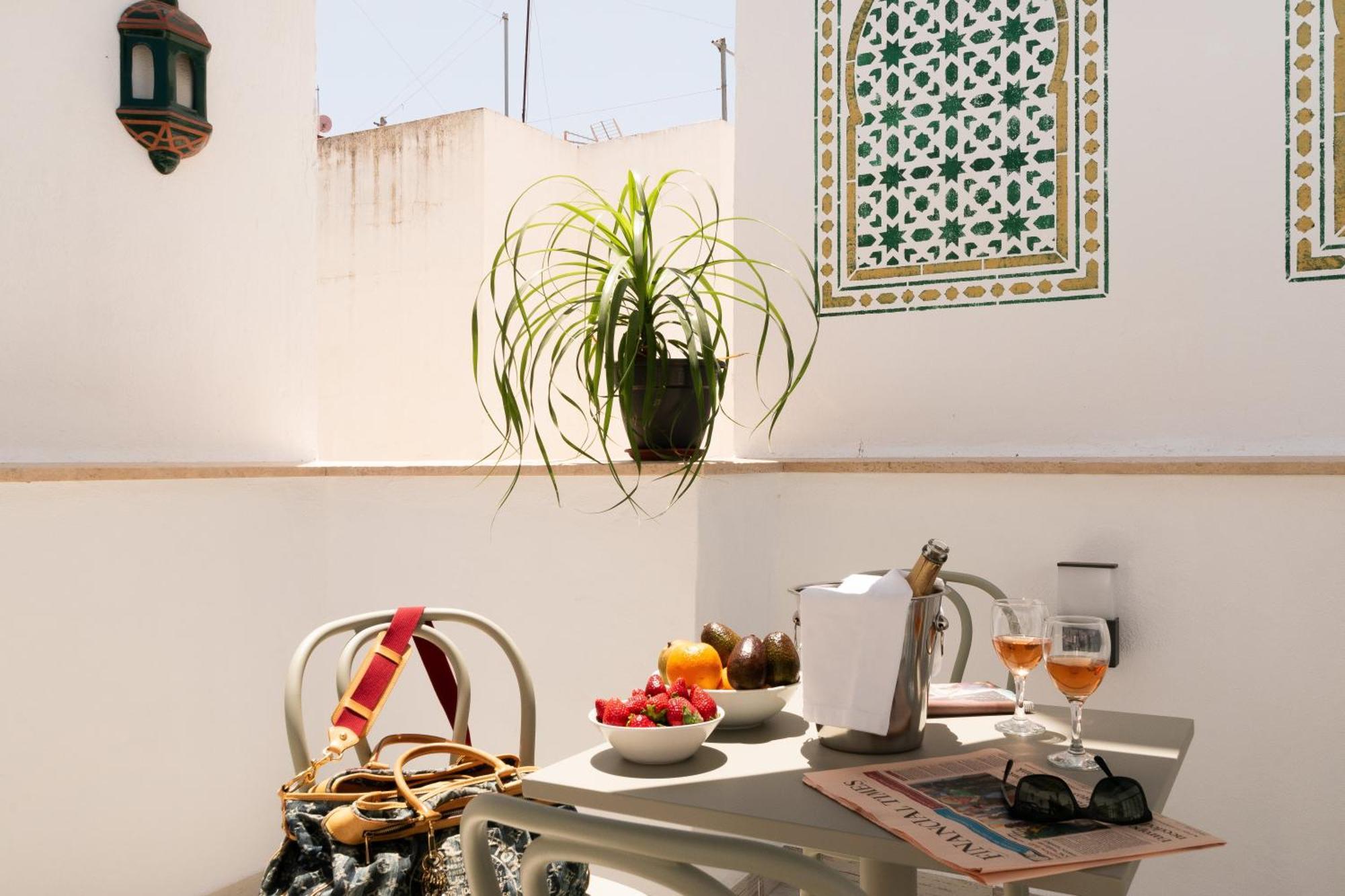 Casa Esmeralda - Luxury Boutique Apartments Old Town Estepona Dış mekan fotoğraf