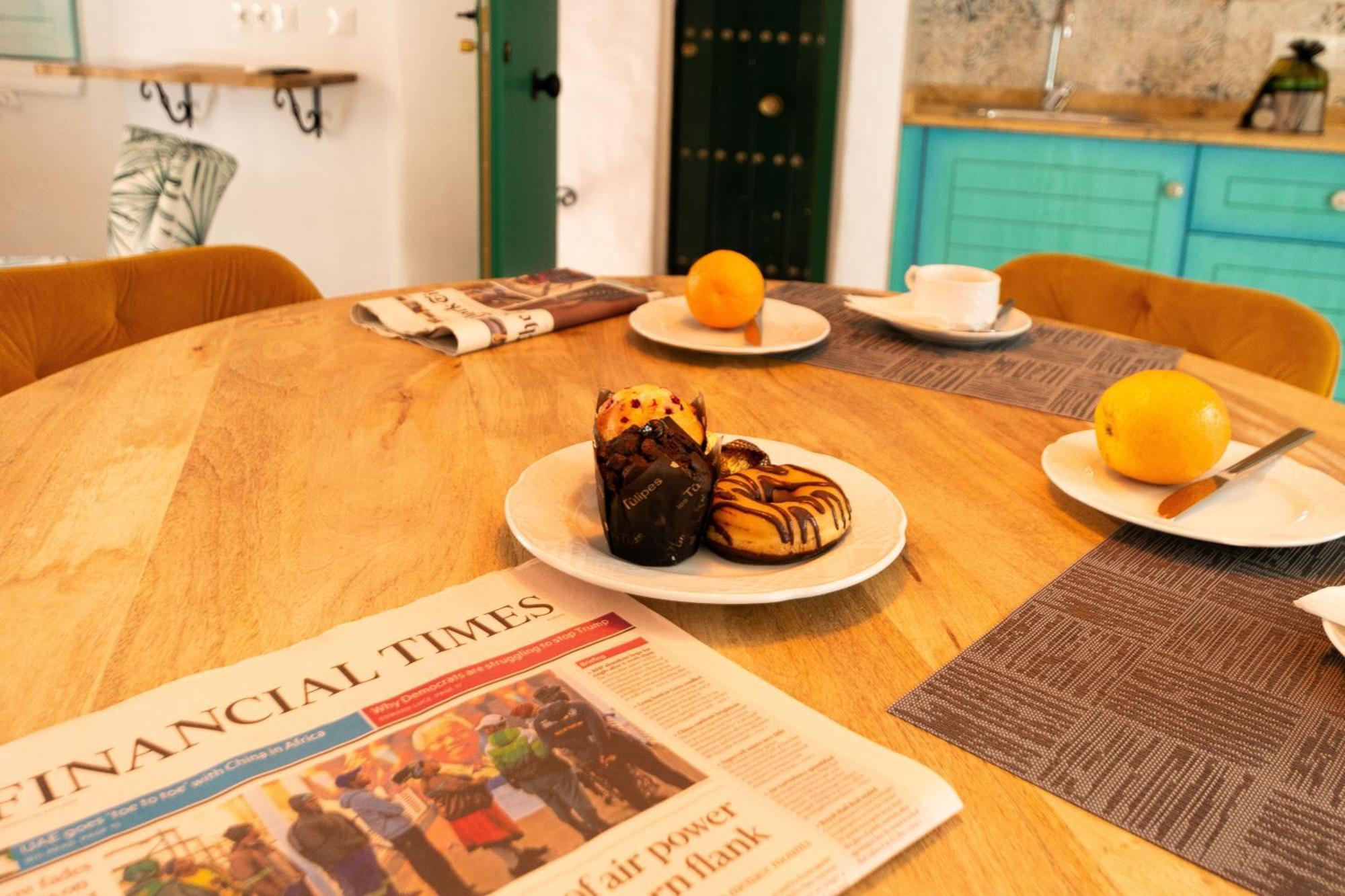 Casa Esmeralda - Luxury Boutique Apartments Old Town Estepona Dış mekan fotoğraf